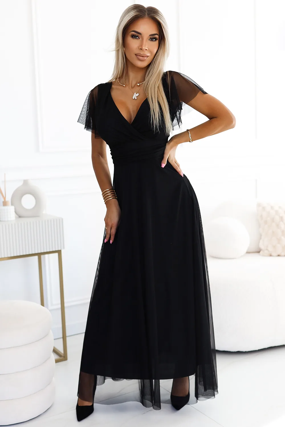 Rochie Tull Neagră Maxi de Seară cu Decolteu în V și Mâneci Fluture