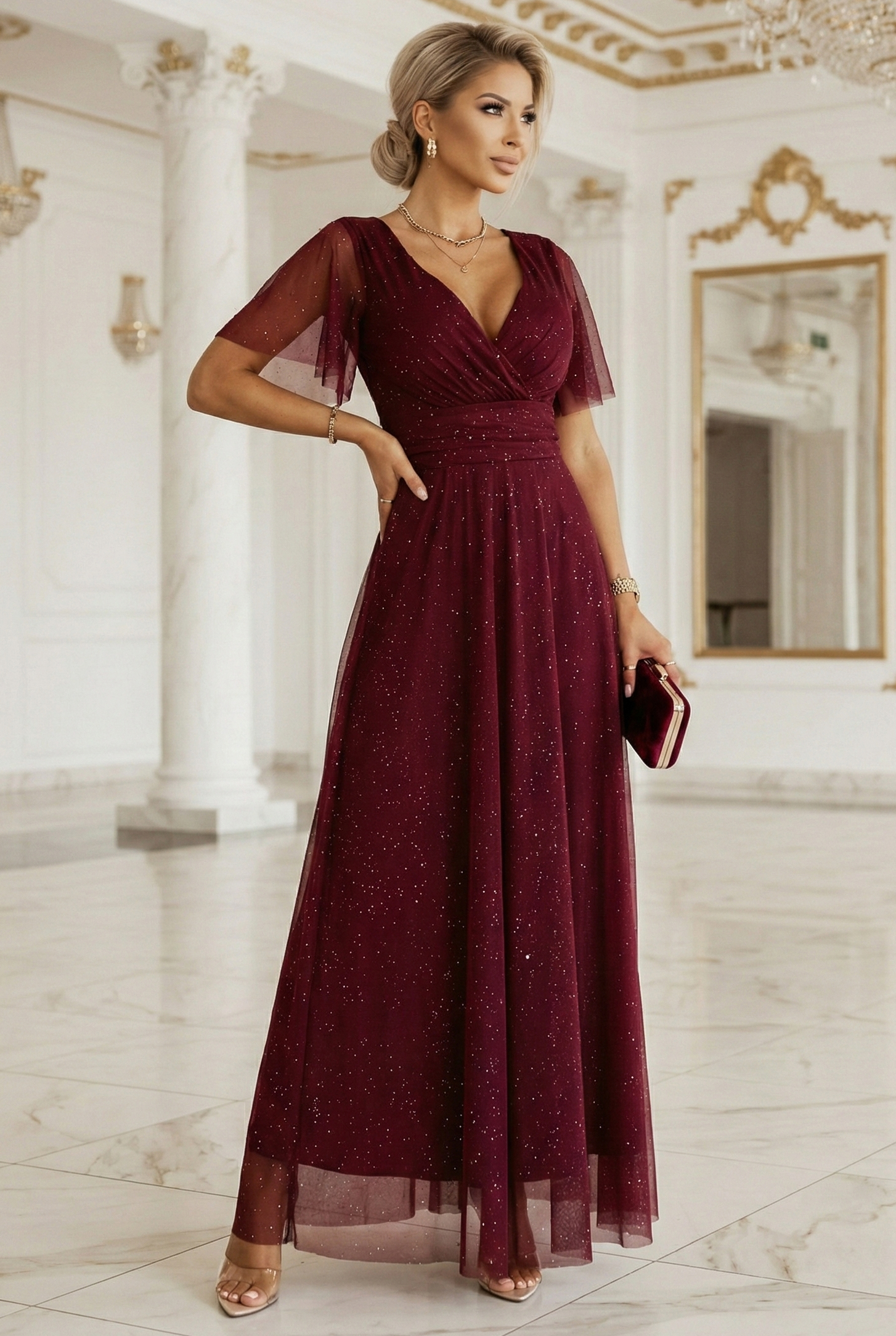 Rochie lunga visinie din brocart cu decolteu