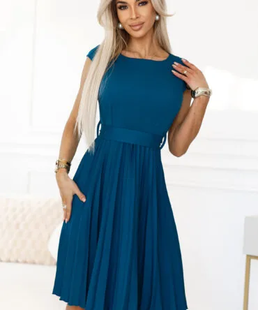 Rochie plisată bleumarin cu curea în talie
