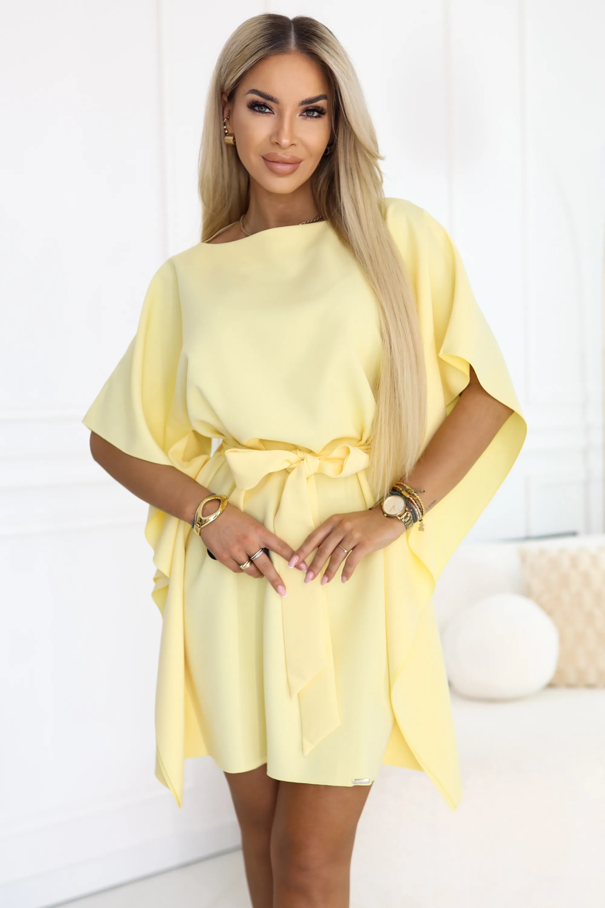 Rochie tip fluture galben lămâie cu cordon în talie – fotografia 4